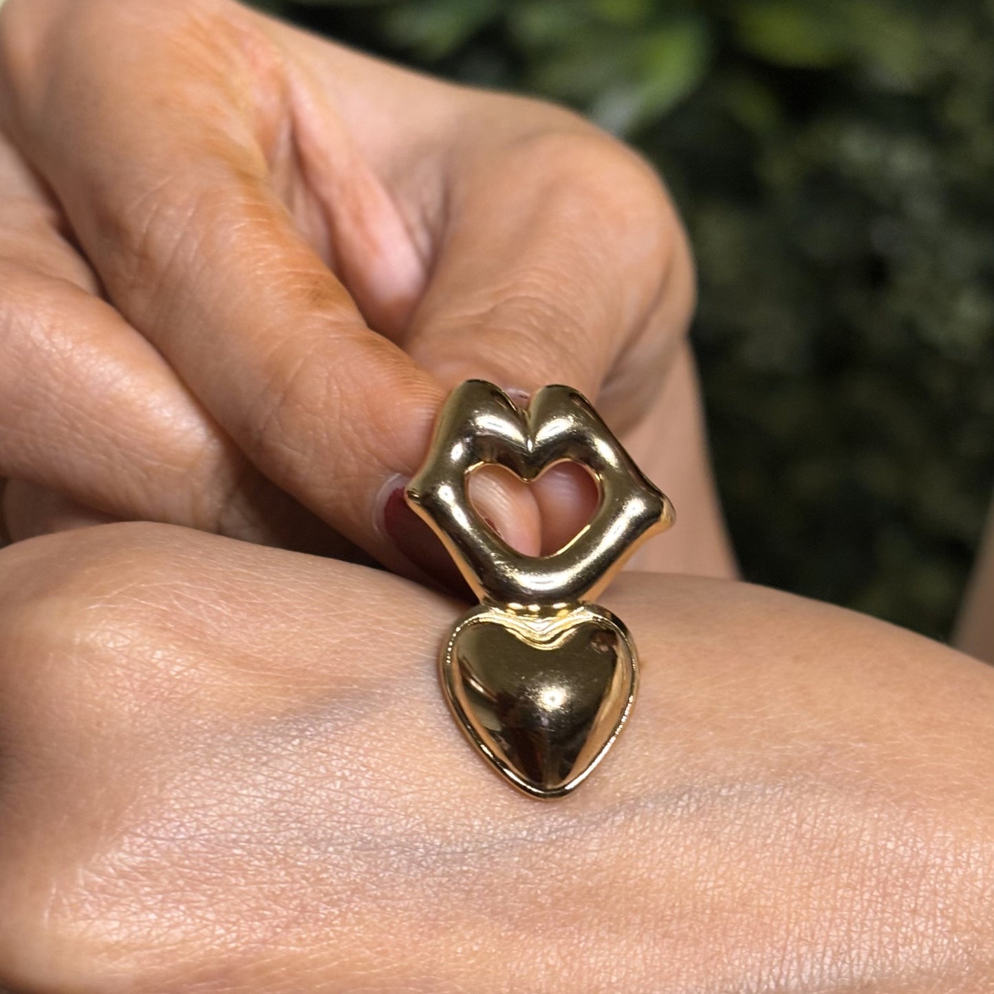 Kiss Heart Earrings