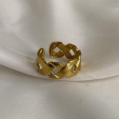 Annie Gold Ring