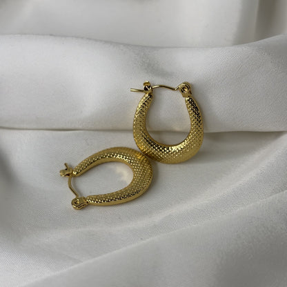 Pertula Hoops