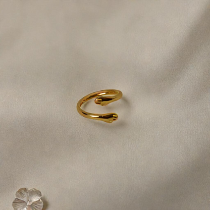 Love Hug Ring